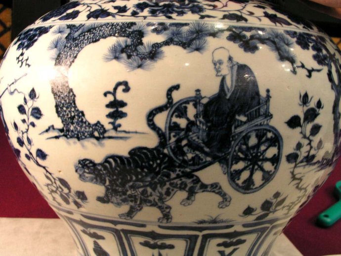 精美青花瓷展示